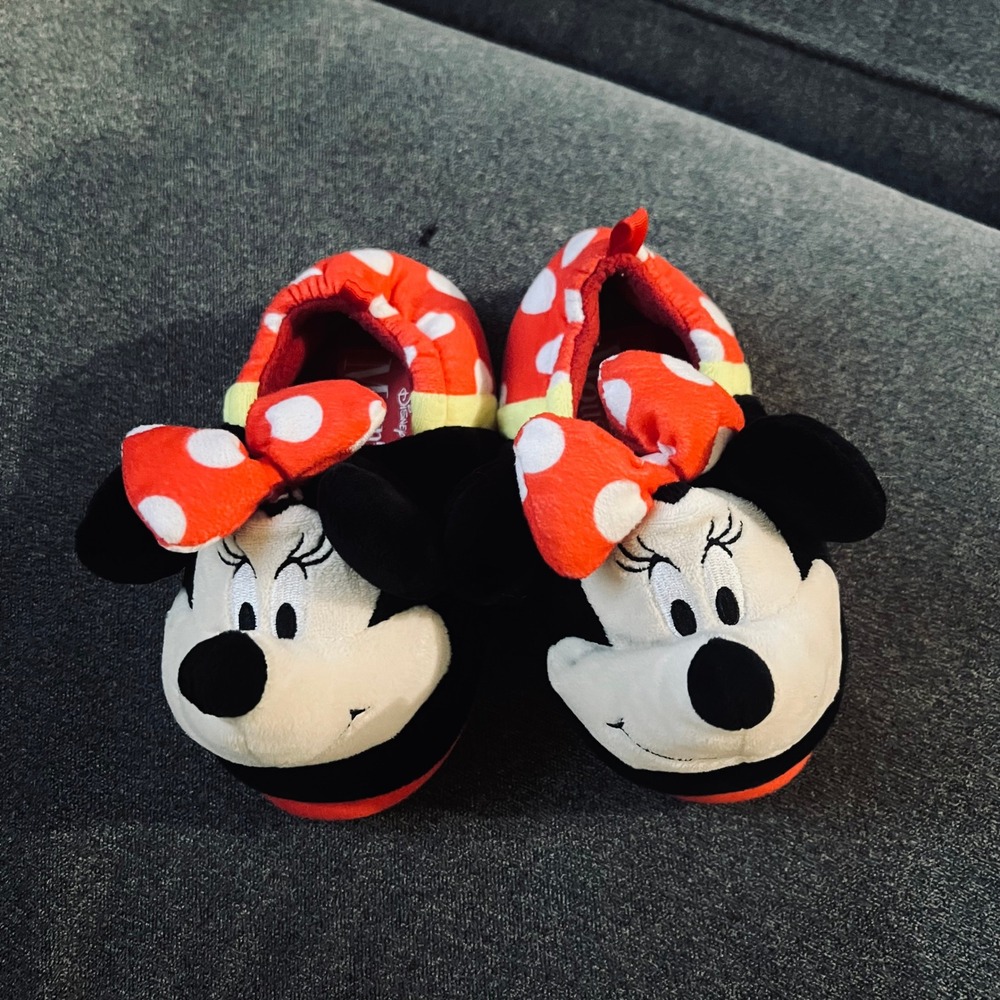 Disney Minnie Mouse Slippers Kids 11/12 Red Polka Dot Plush 3D Character Shoes